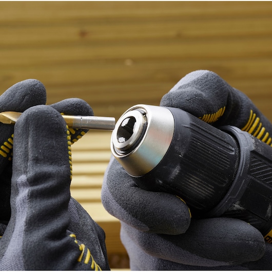 PARAFUSADEIRA / FURADEIRA 1/2" (13mm) 20V MAX* BRUSHLESS ÍON DE LÍTIO SEM BATERIA E CARREGADOR