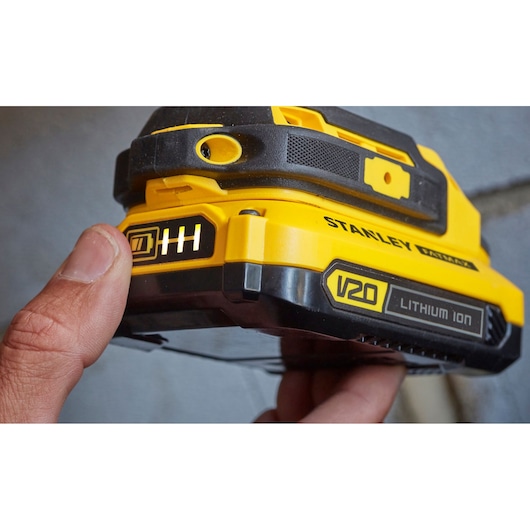 Parafusadeira / Furadeira de Impacto 1/2” (13mm) 20V Max Íon de Lítio c/ Maleta