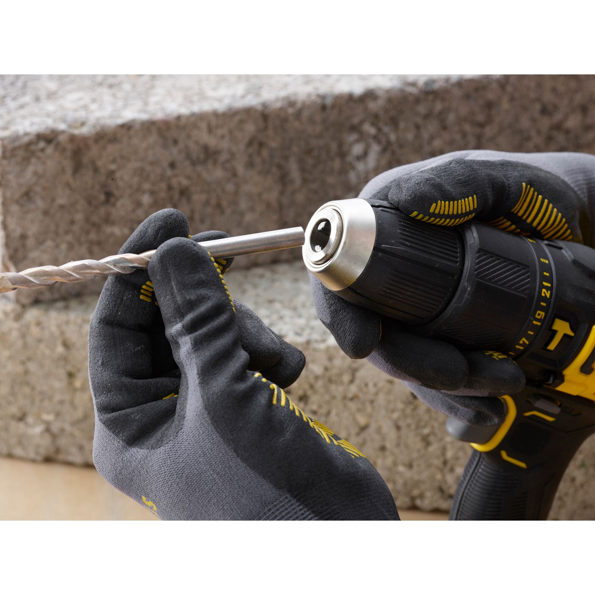Parafusadeira / Furadeira de Impacto 1/2” (13mm) 20V Max Íon de