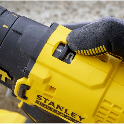 PARAFUSADEIRA / FURADEIRA DE IMPACTO 1/2" (13mm) 20V MAX* BRUSHLESS ÍON DE LÍTIO SEM BATERIA E CARREGADOR