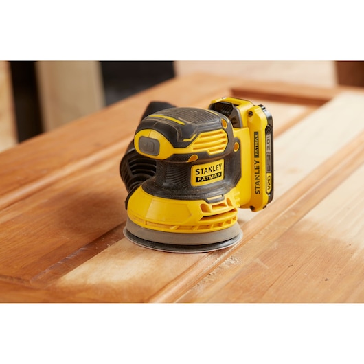 Lixadeira Roto Orbital 20V 5 125mm Com 1 Bateria 1,5Ah  De Íon De Lítio E Bolsa