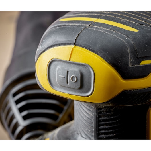 Lixadeira Roto Orbital 20V 5 125mm Com 1 Bateria 1,5Ah  De Íon De Lítio E Bolsa