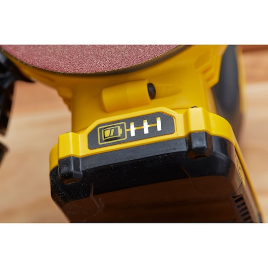 Lixadeira Roto Orbital 20V 5 125mm Com 1 Bateria 1,5Ah  De Íon De Lítio E Bolsa