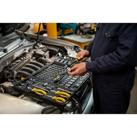 STANLEY 110pcs Multi tool set in use on car workshop