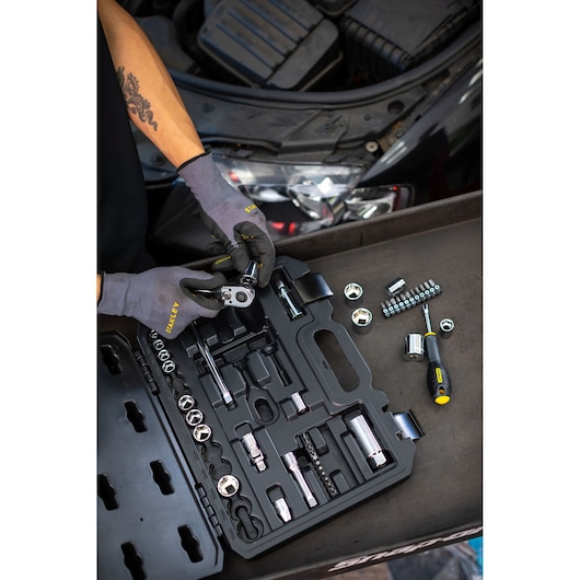 MECHANIC HAND TOOLS SET STANLEY  IN USE APPLICATION SHOT